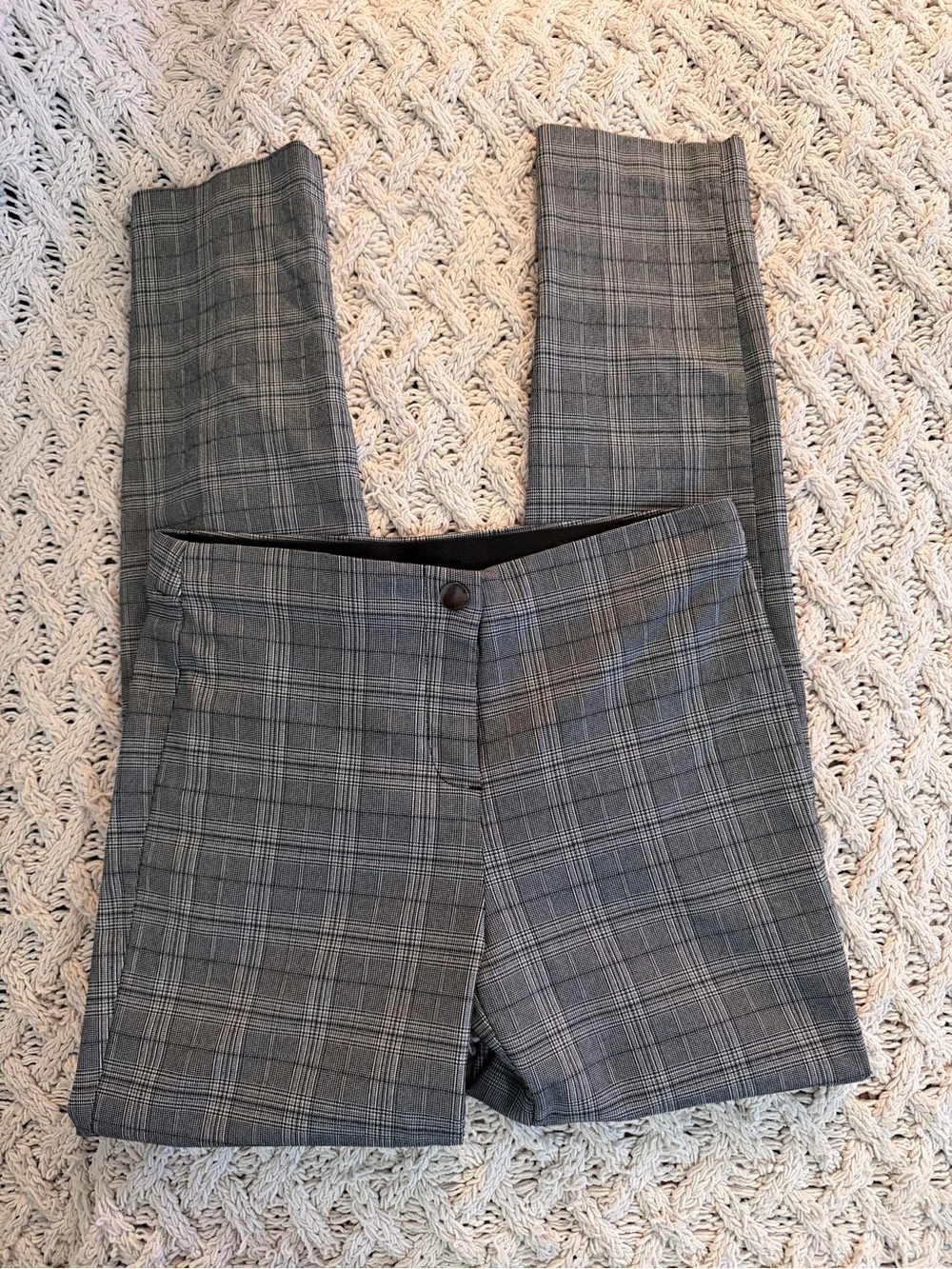 Women's Gray Plaid Cropped Dress Pants